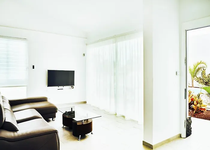 Amalie - 3bdr+3 Bath In Amarilla Golf Villa *